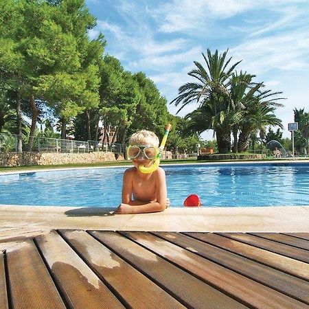 Camping Vilanova Park فيلانوفا إي لا خيلترا الغرفة الصورة