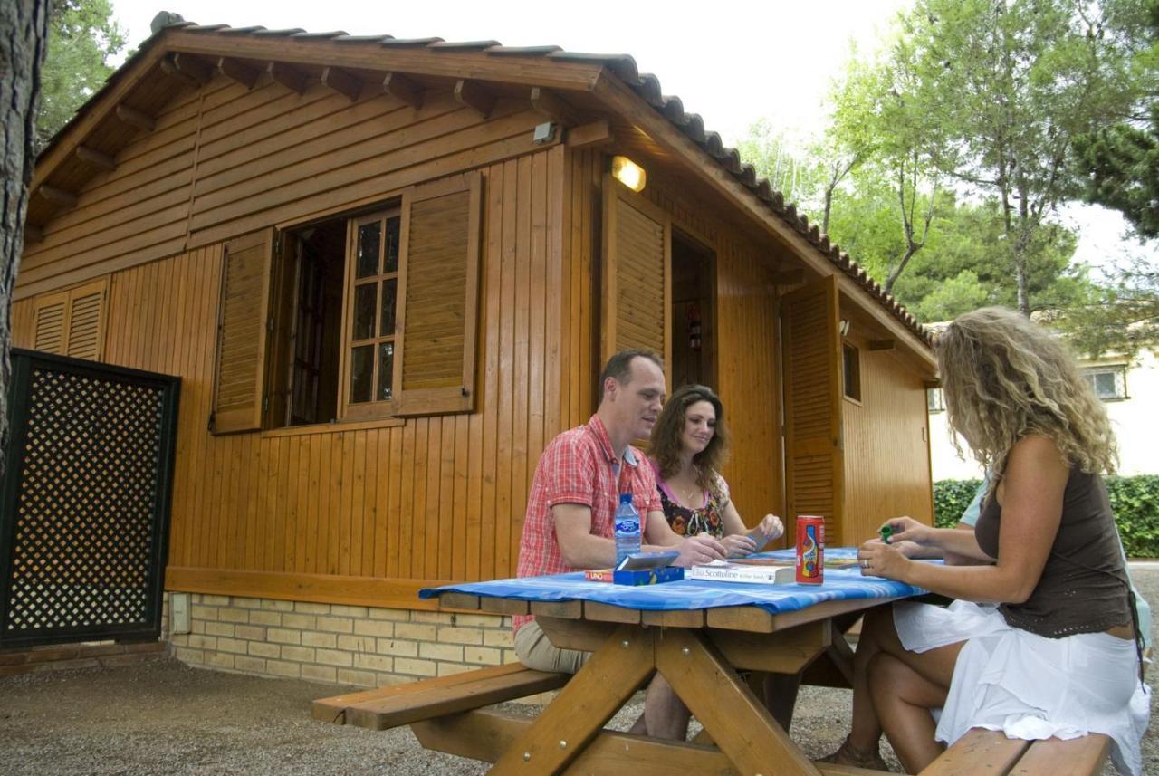 Camping Vilanova Park فيلانوفا إي لا خيلترا المظهر الخارجي الصورة