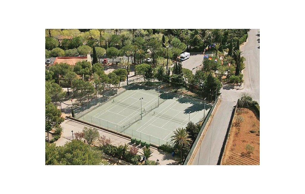 Camping Vilanova Park فيلانوفا إي لا خيلترا الغرفة الصورة