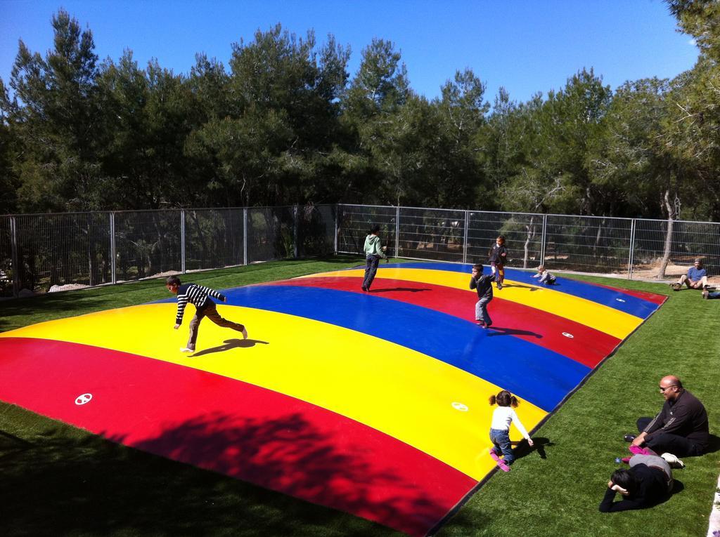 Camping Vilanova Park فيلانوفا إي لا خيلترا المظهر الخارجي الصورة