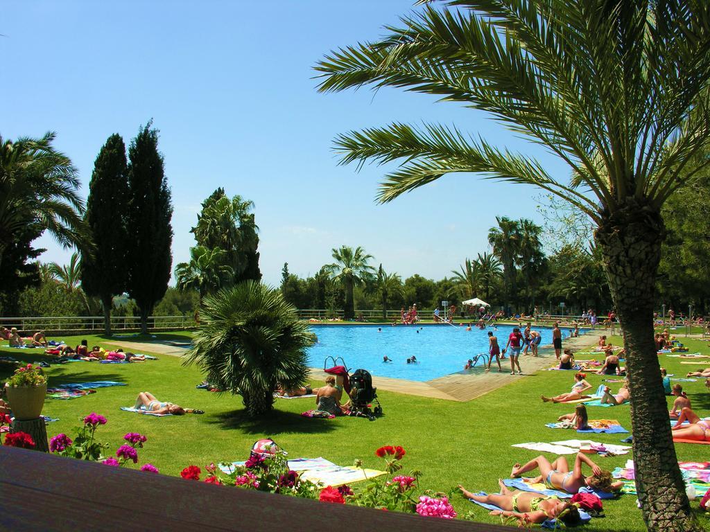 Camping Vilanova Park فيلانوفا إي لا خيلترا المظهر الخارجي الصورة