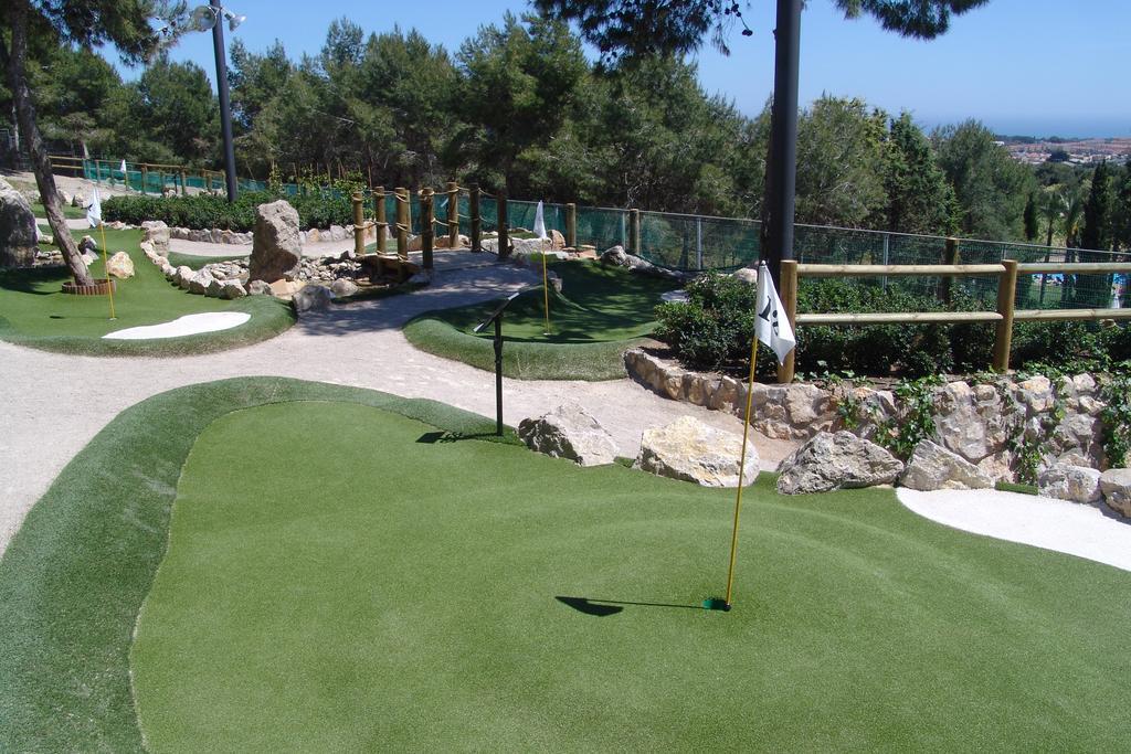 Camping Vilanova Park فيلانوفا إي لا خيلترا المظهر الخارجي الصورة