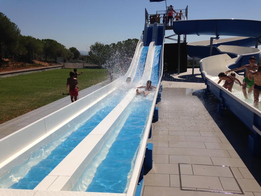 Camping Vilanova Park فيلانوفا إي لا خيلترا المظهر الخارجي الصورة